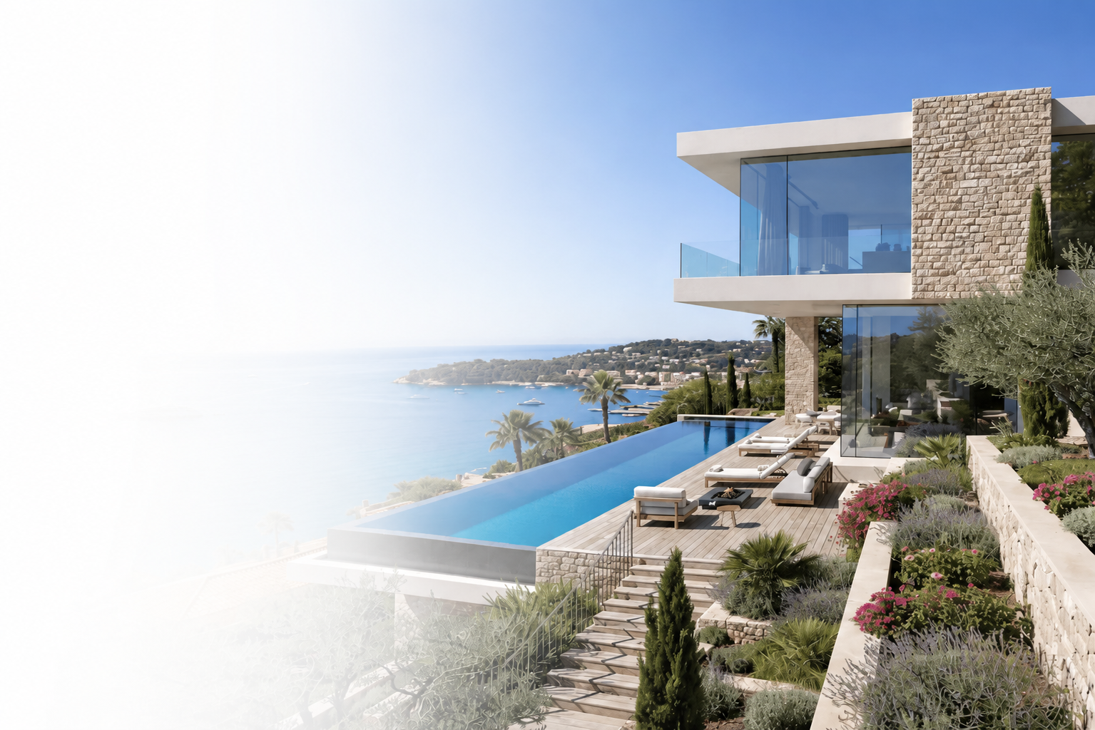 Accueil 1 Villa avec piscine à débordement face à la mer, gérée par notre conciergerie Airbnb sur la Côte d'Azur
